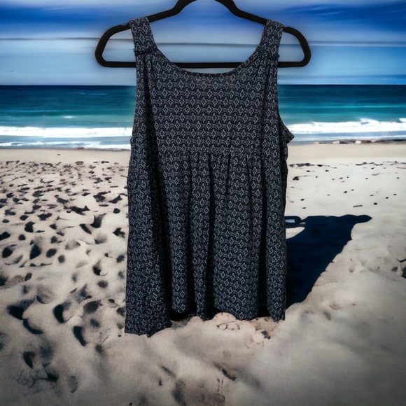 Old Navy Maternity Tank Top Size Medium - Picture 2 of 4